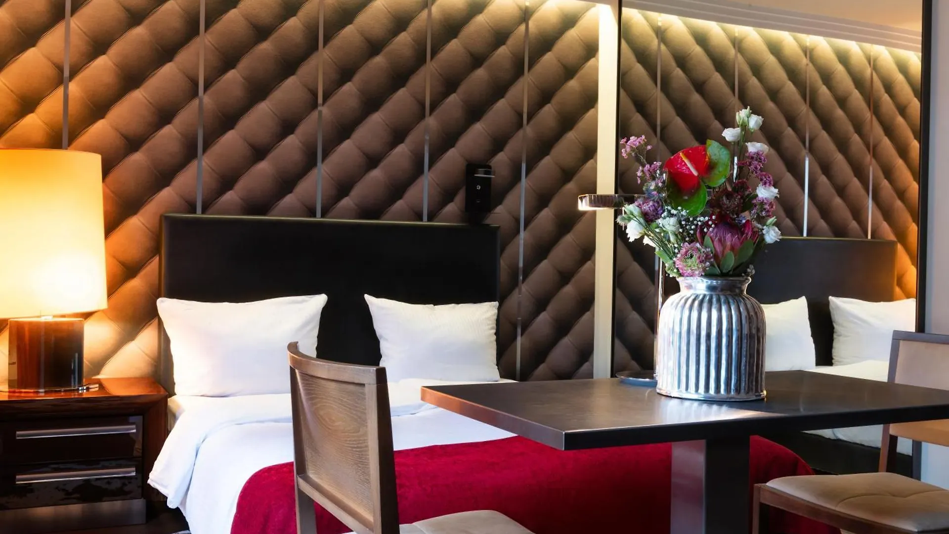 Hotel Adele Am Alex Berlin 3*,